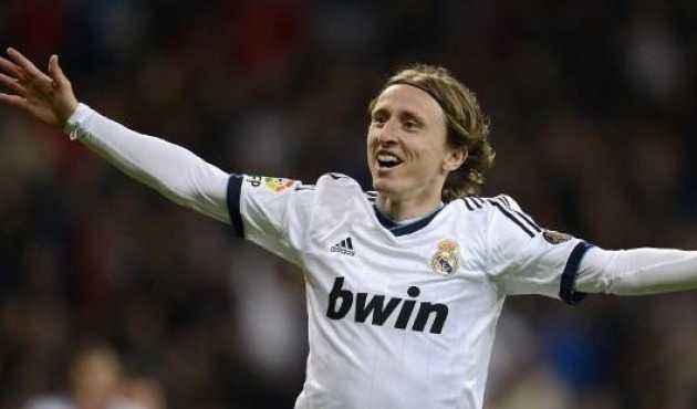 什么是“过牌-掩护（Check-Behind）”？解析利用位置优势进行免费看牌。（过牌掩护（Check-Behind）：借助位置优势实现免费见牌）