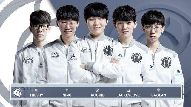 队伍内部形 队伍内部形